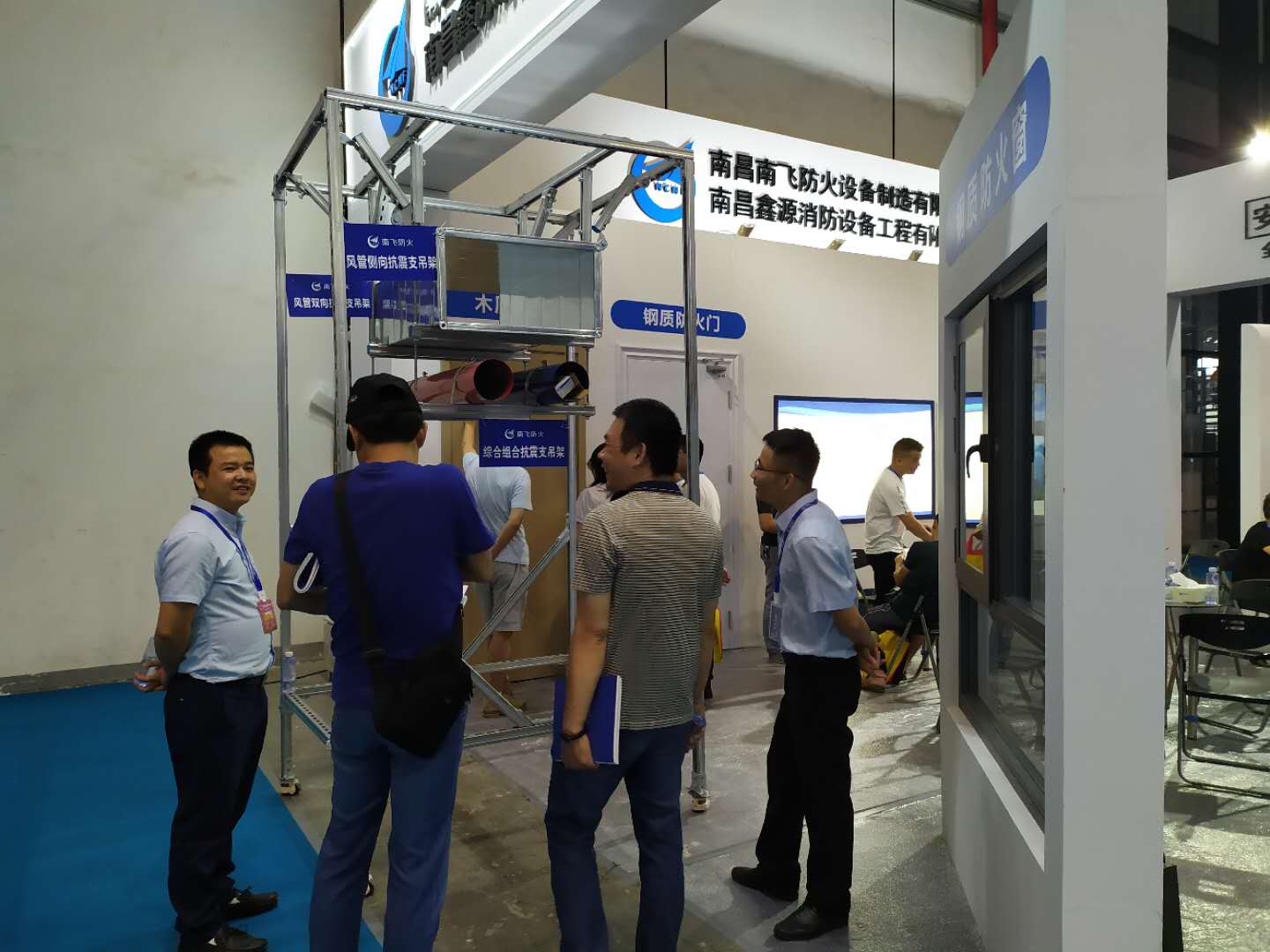 南飞鑫源携手亮相2019第二届广西-东盟门窗博览会暨定制家居展(图3) 南飞鑫源携手亮相2019第二届广西-东盟门窗博览会暨定制家居展(图3)